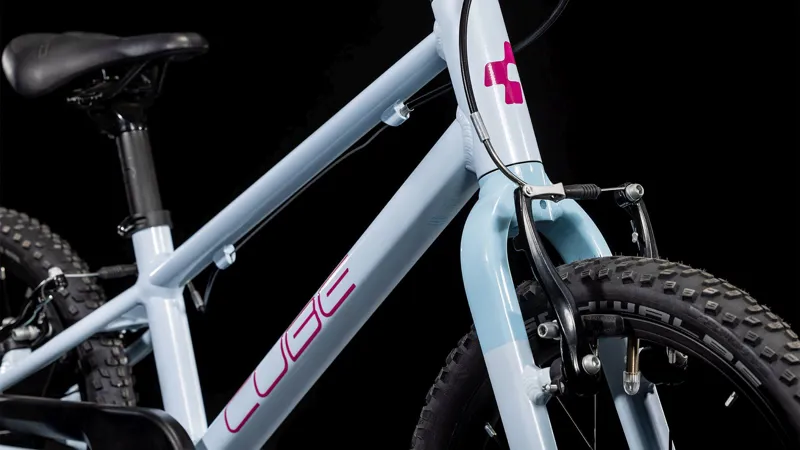 Cube Numove 160 in White / Pink-1